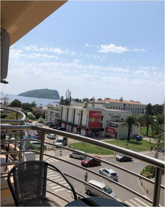 City M Apartment in Budva