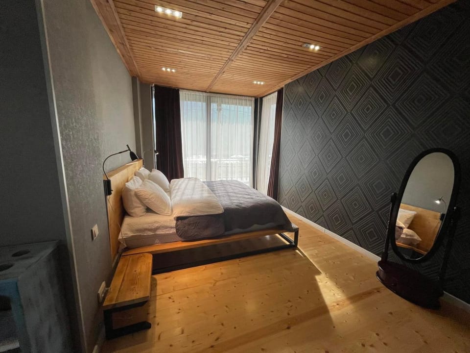 Bed, Photo of the whole room
