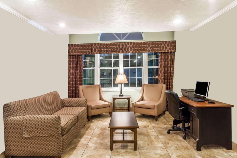 Lobby or reception, On site