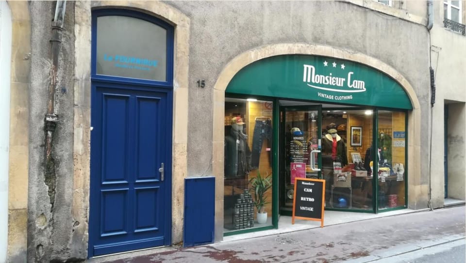 Facade/entrance