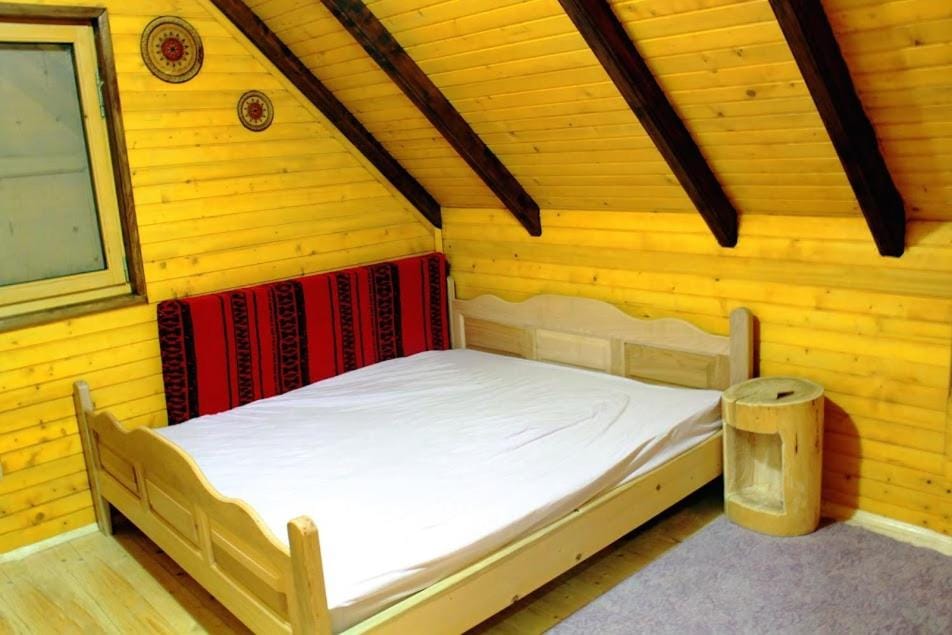 Triangle Woodhouse Nature lodge in Montenegro