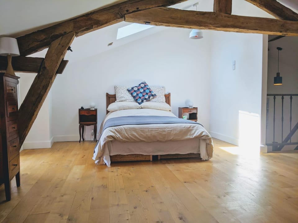 Bed, Bedroom
