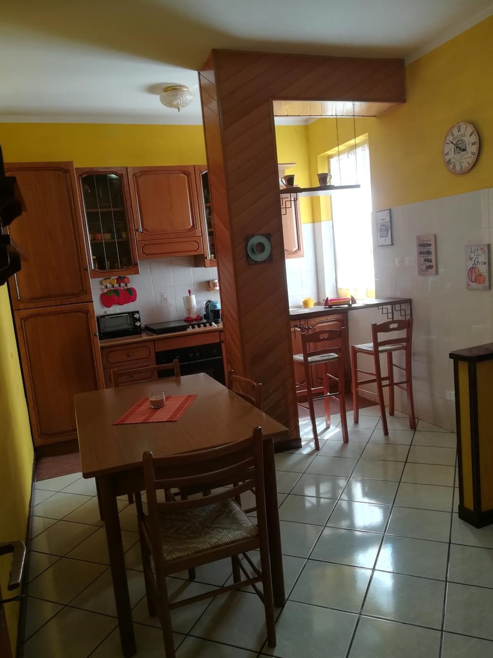 Kitchen or kitchenette, Lounge or bar, Dining area, Communal kitchen