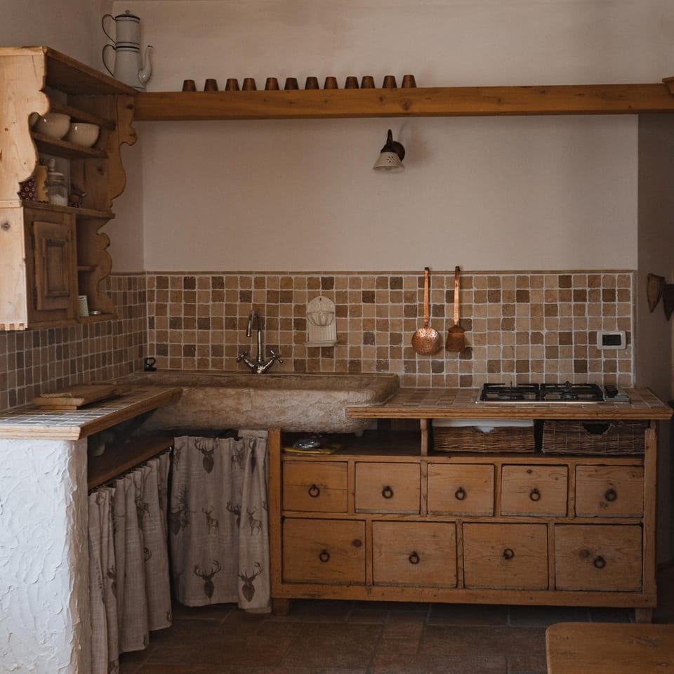 Kitchen or kitchenette