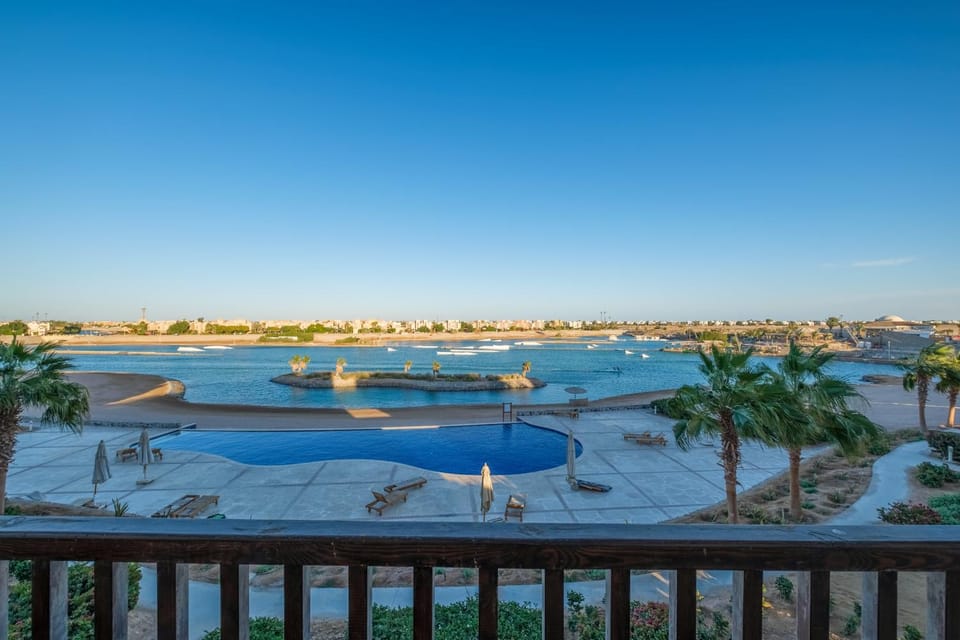 Day, Natural landscape, Lake view, Pool view, Swimming pool
