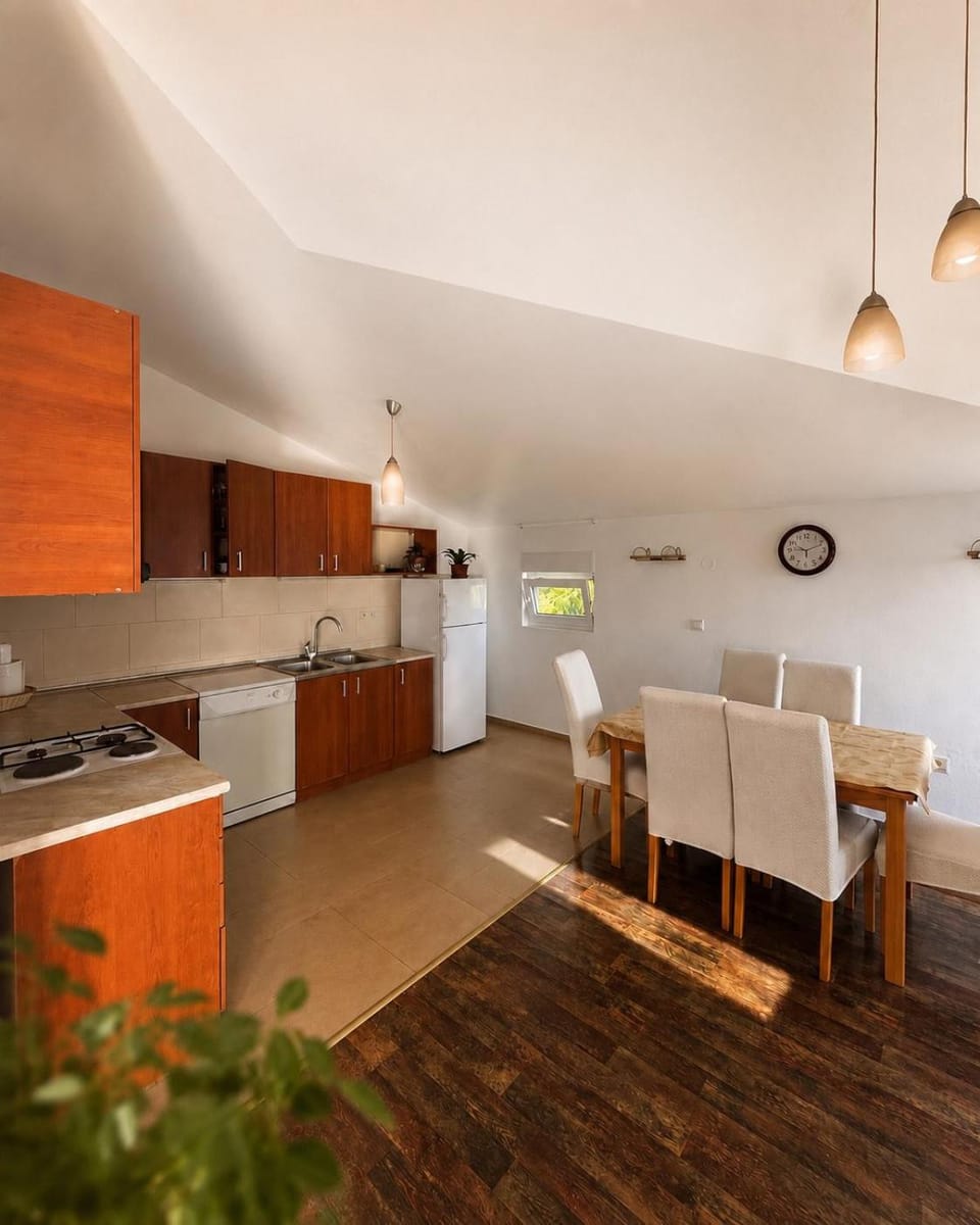 Apartman Miloš Apartment in Kotor Municipality