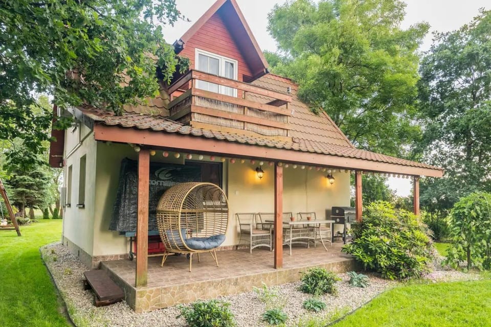 Property building, Patio, Garden