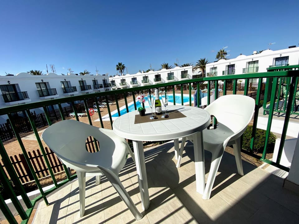 Balcony/Terrace, Pool view