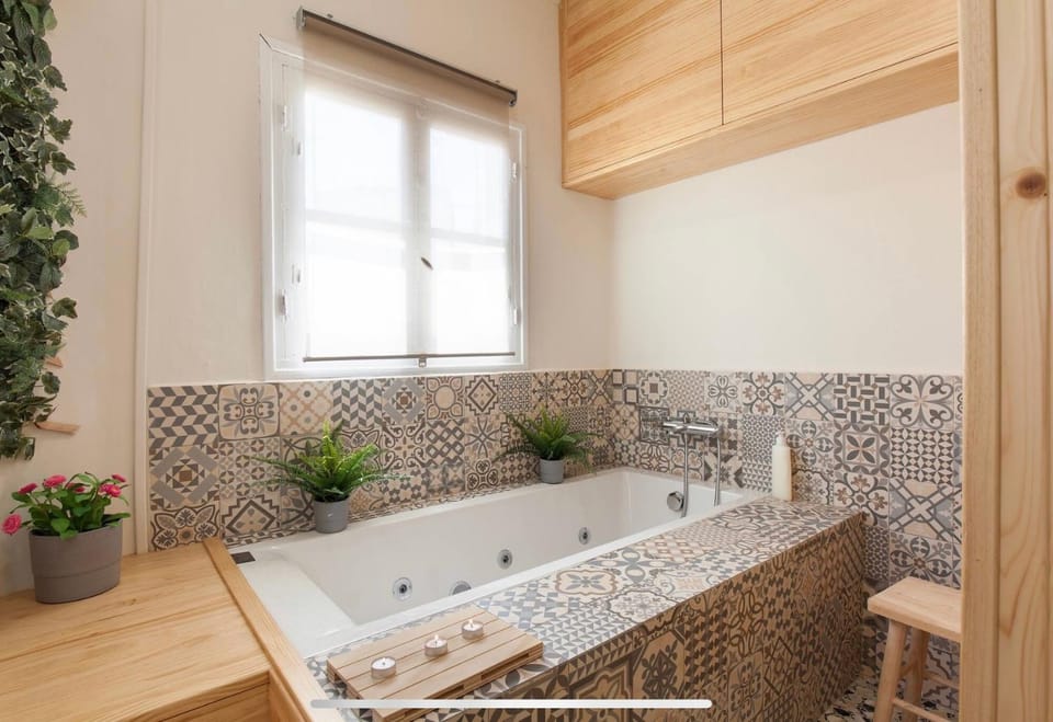 Hot Tub, Bathroom, Spa and wellness centre/facilities