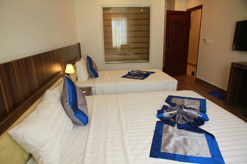 Bed, TV and multimedia