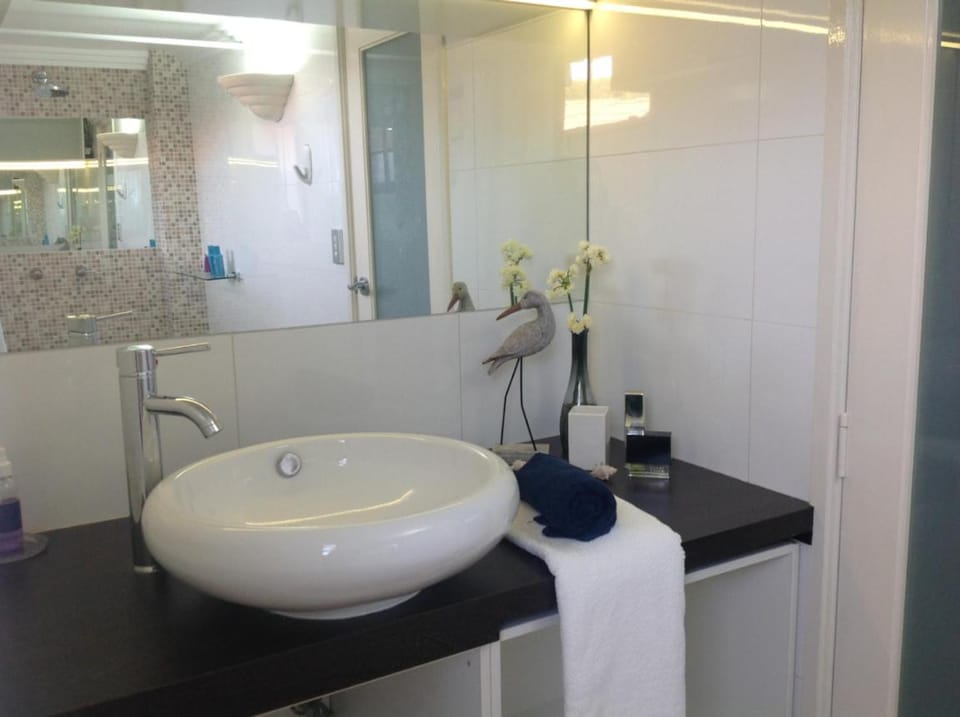 Property building, Bathroom