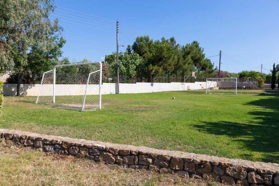 Villa Kristin 2 - 2min walk to Great Sandy, Shallow beach Villa in Halkidiki