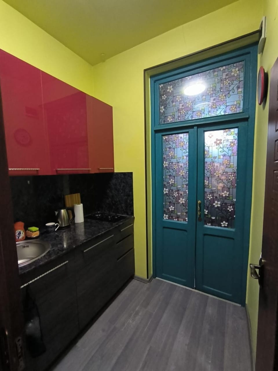 Kitchen or kitchenette, kitchen