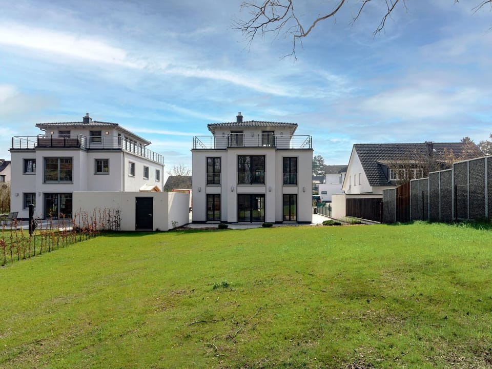 Property building, Garden view