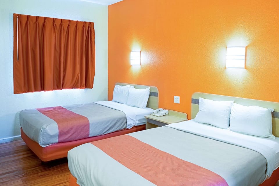 Photo of the whole room, On site