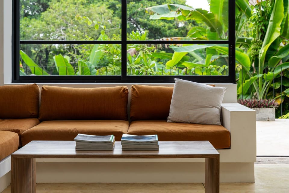 Living room, Lounge or bar