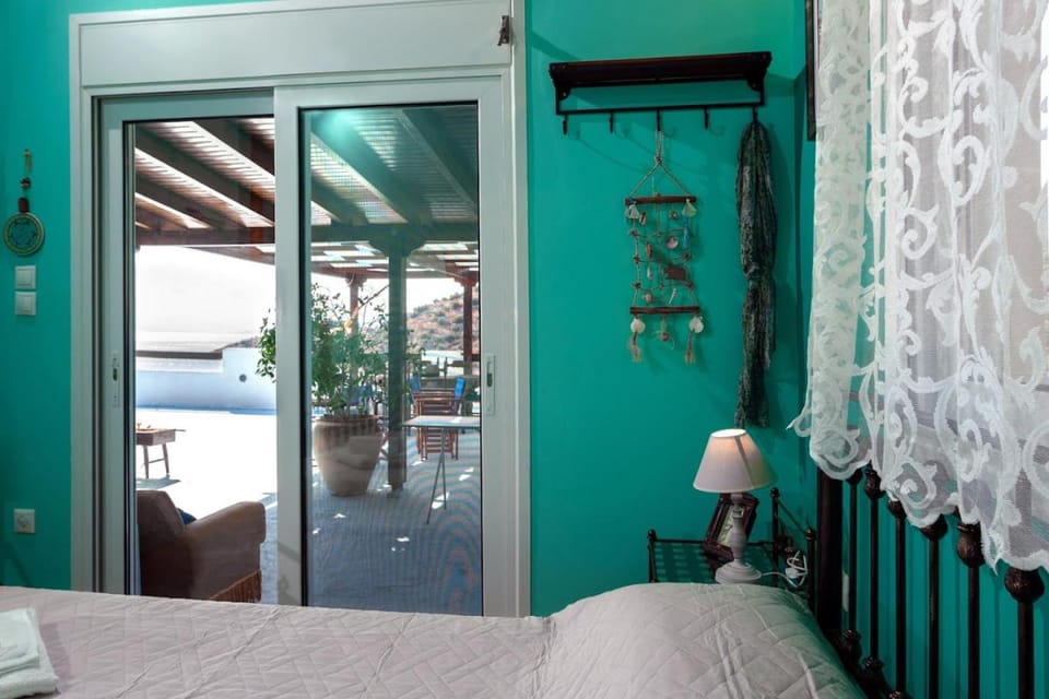 Bed, Natural landscape, View (from property/room), Photo of the whole room, Bedroom