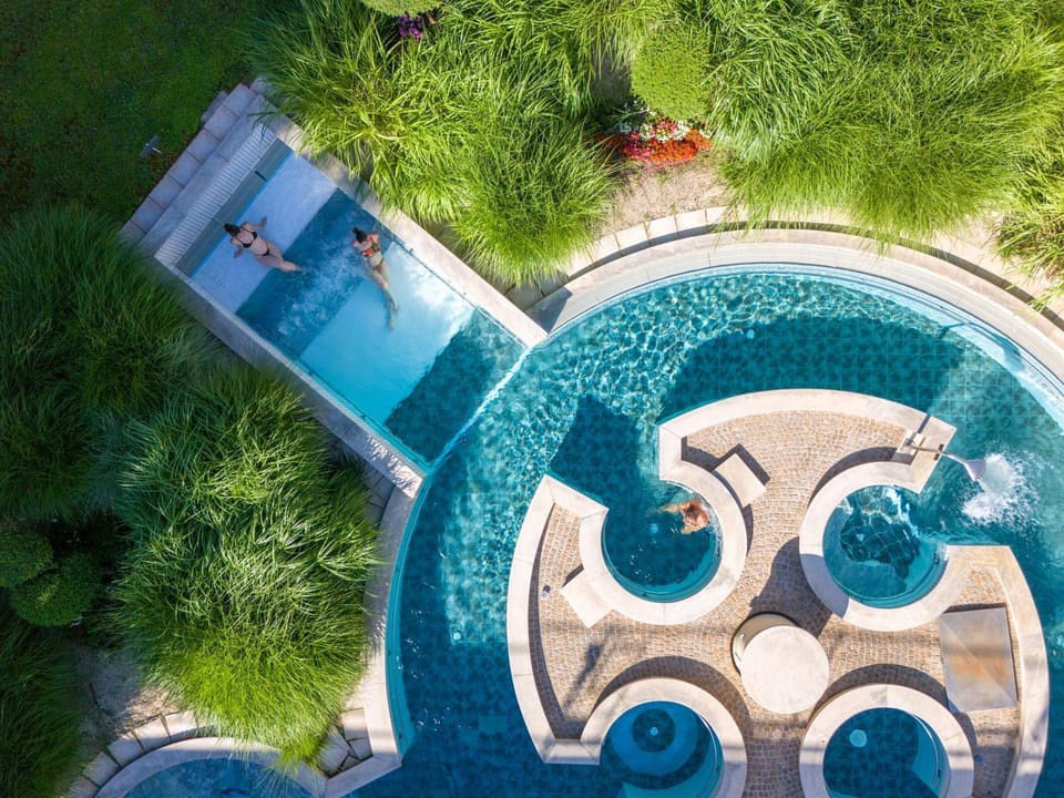 Spa and wellness centre/facilities, Swimming pool