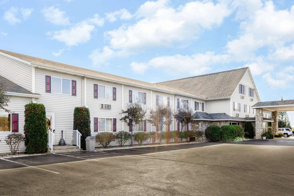 Property building, On site