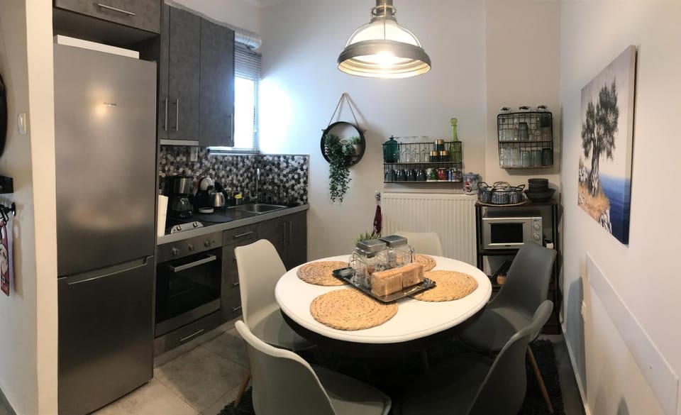 Kitchen or kitchenette, Dining area, Food, Food, kitchen, kitchen