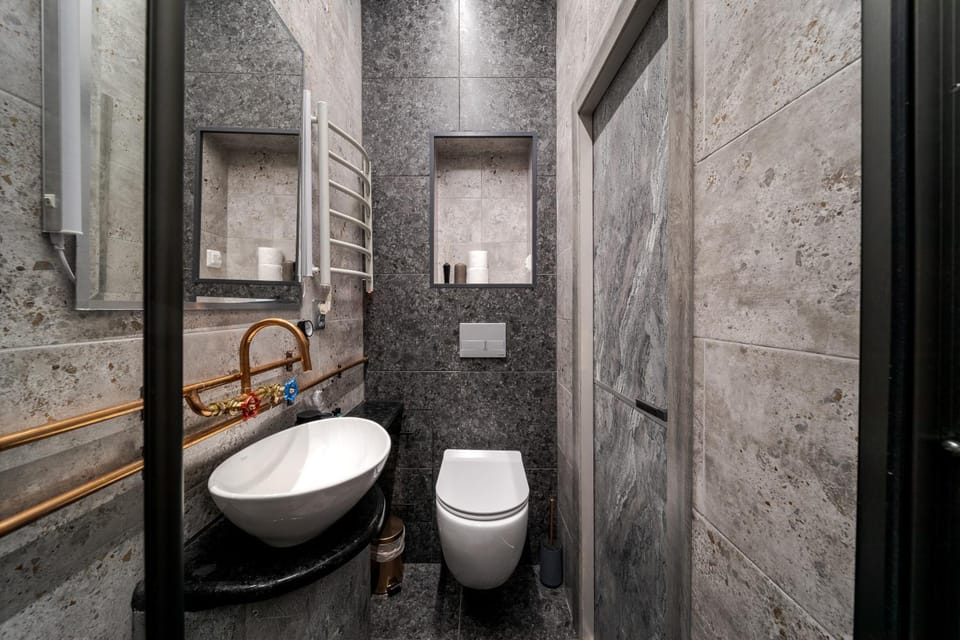 Shower, Toilet, Bathroom