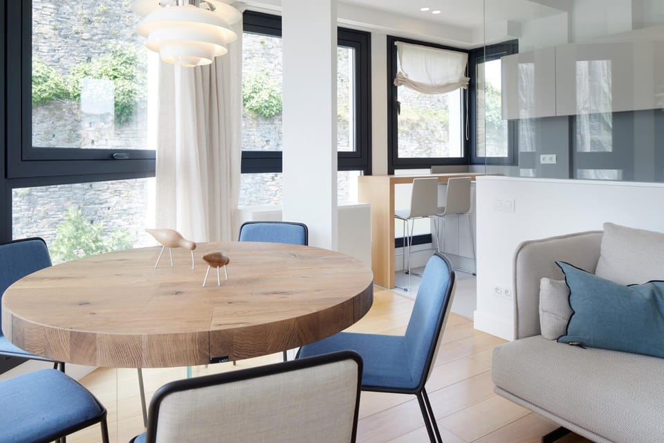 Living room, Dining area