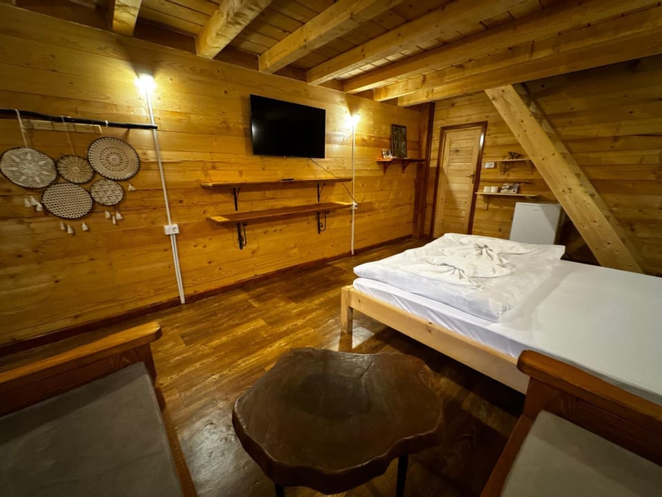 Lagano Mountain Retreat - Via Ferrata & Restaurant Country House in Montenegro