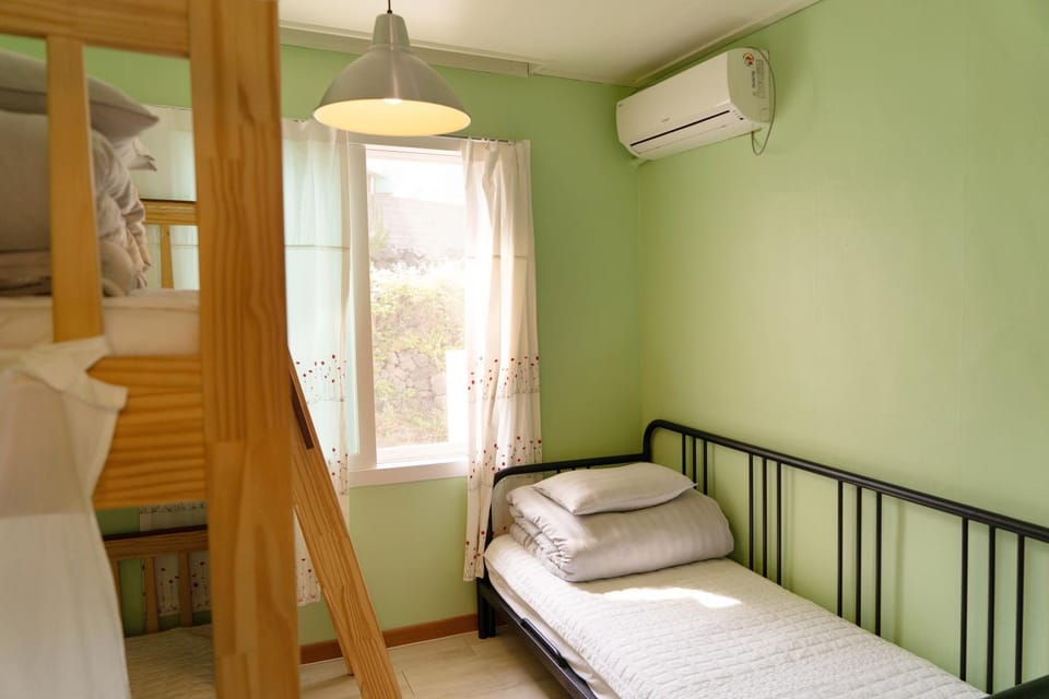 Hello Project Guesthouse Bed and Breakfast in South Korea