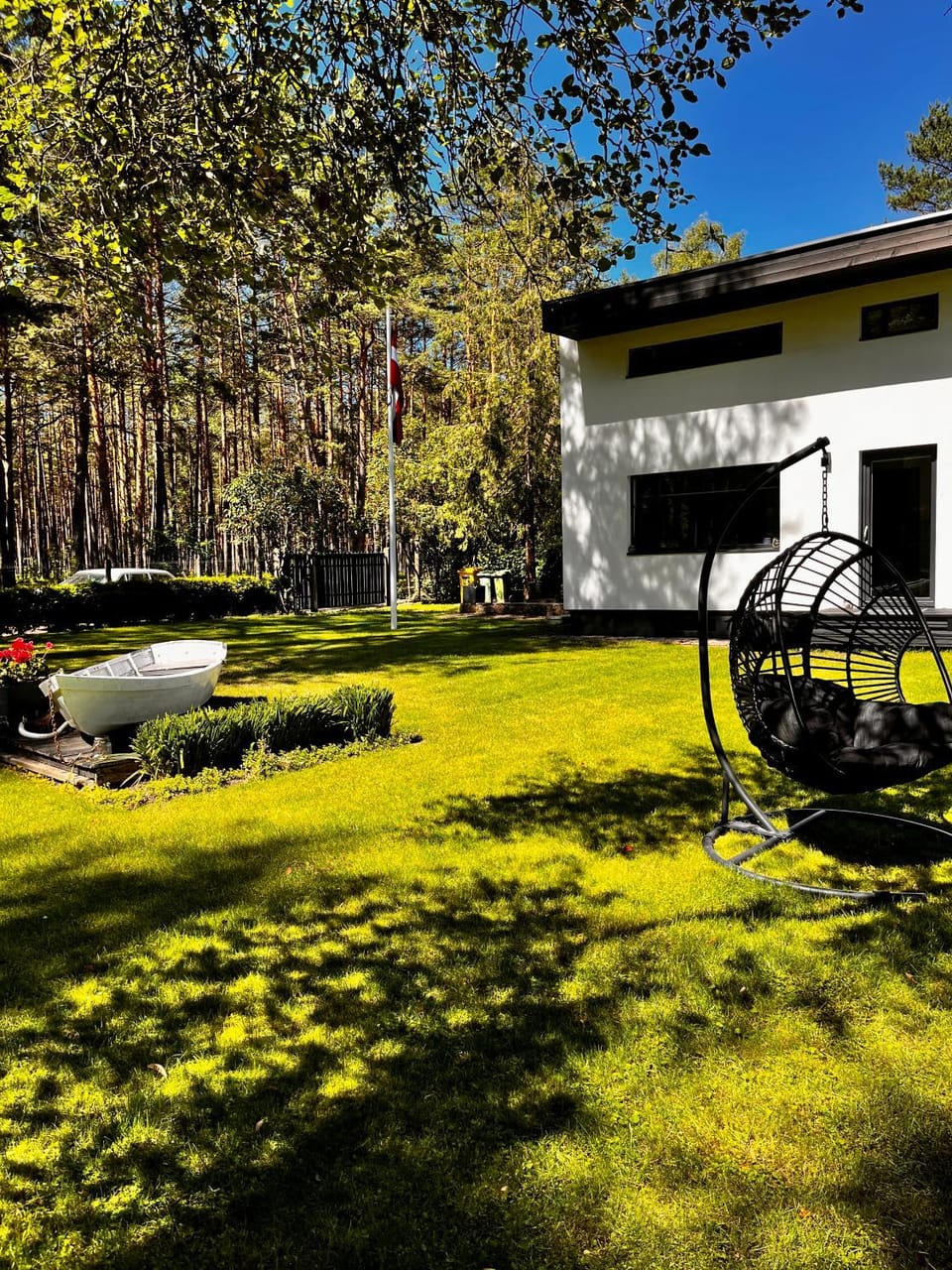 Property building, Garden