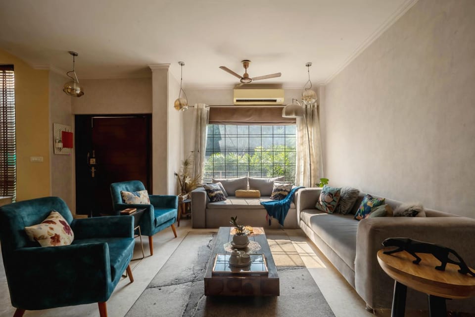 Living room, Seating area, fireplace