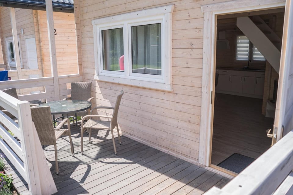 Patio, Facade/entrance, Balcony/Terrace