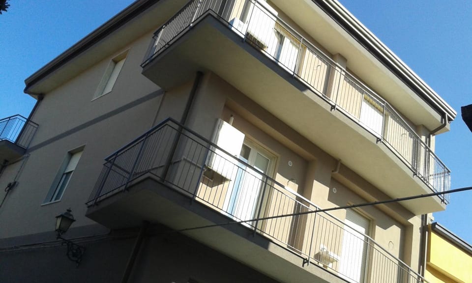 Property building, Balcony/Terrace