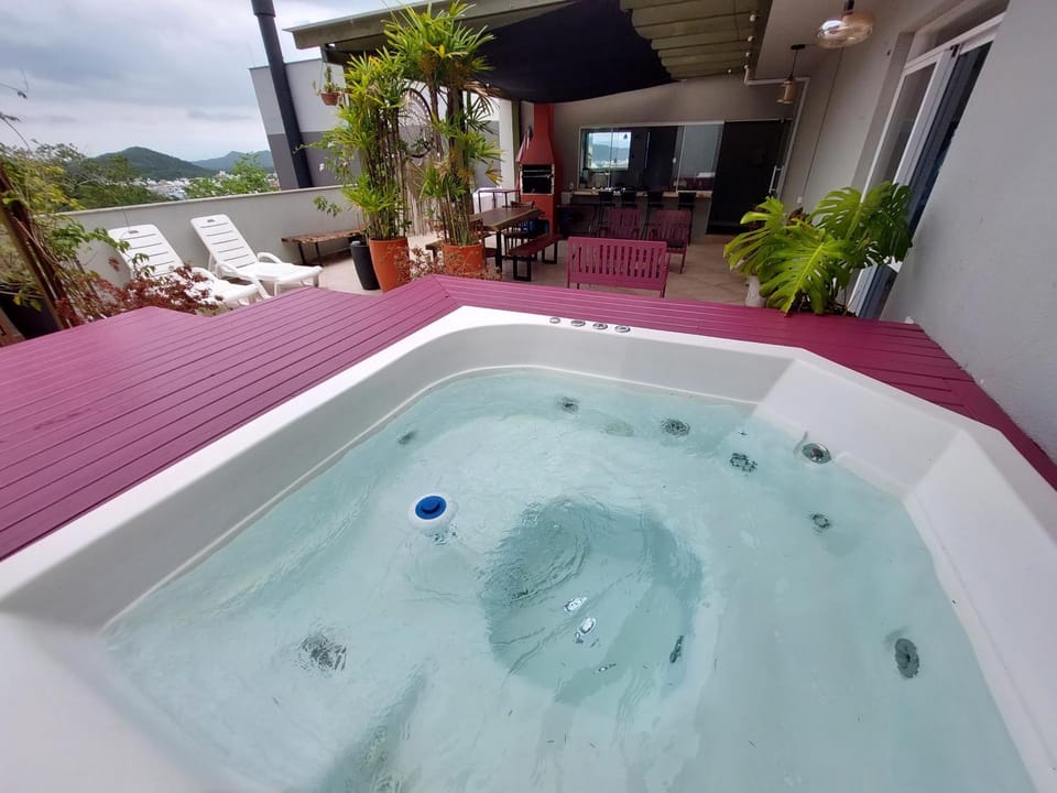 Jurere Cobertura 400m do Mar vista linda Apartment in Florianopolis