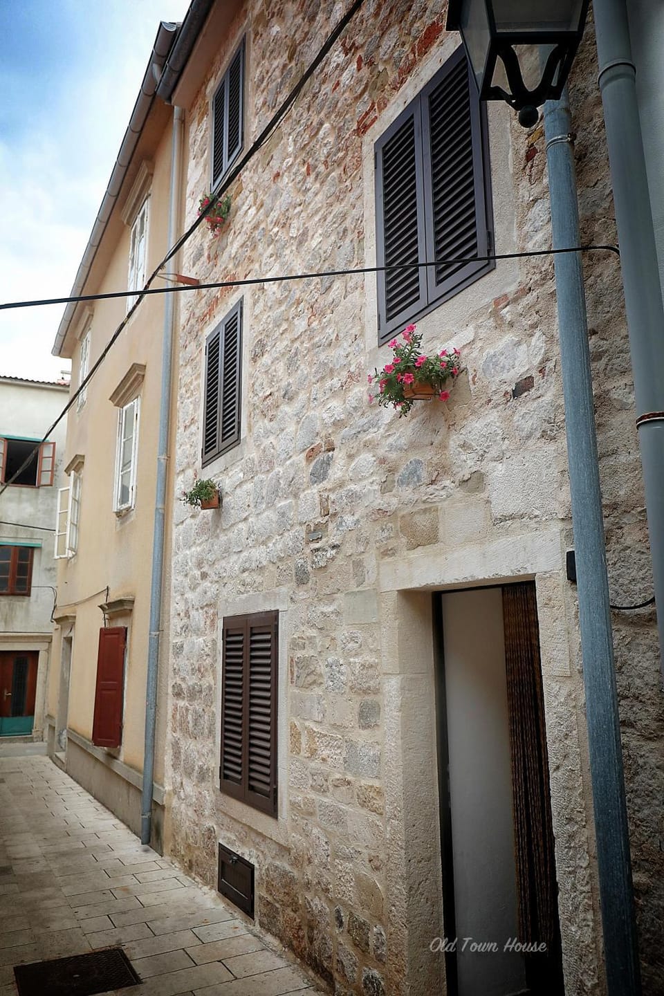 Property building, Facade/entrance, Street view