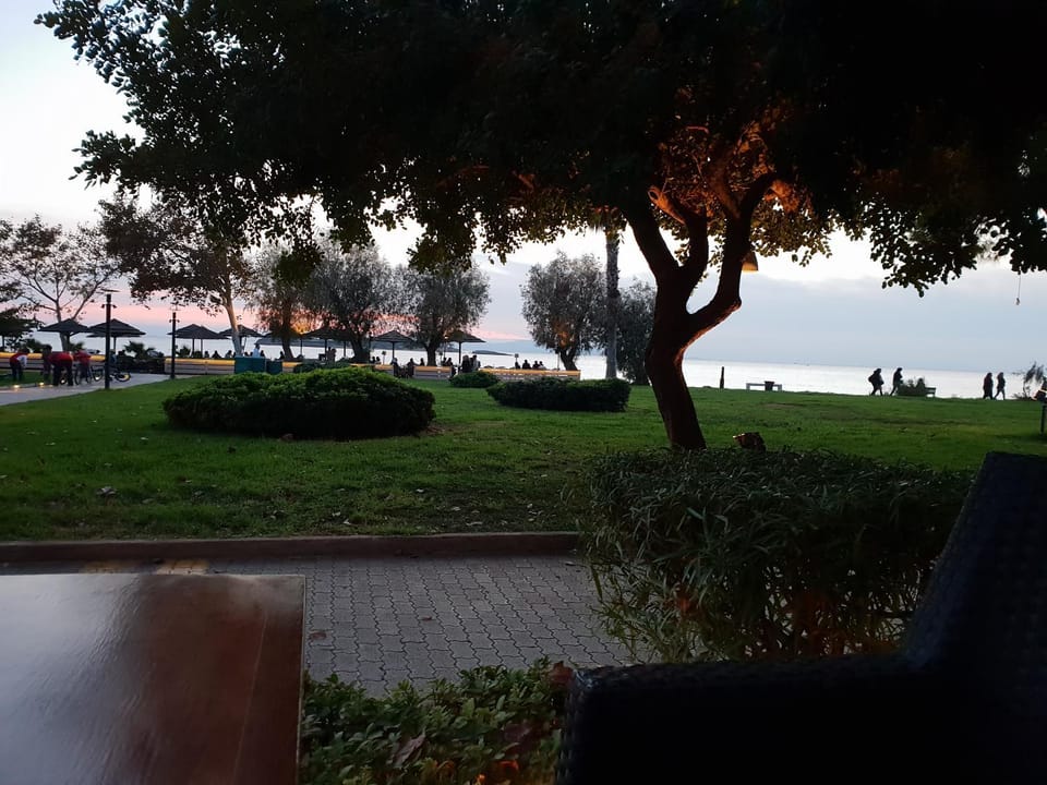 Evening entertainment, Sea view