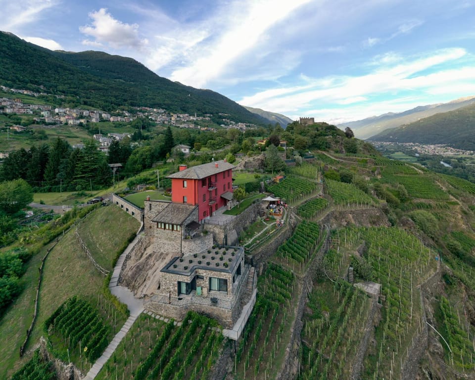 Property building, Nearby landmark, Natural landscape, Bird's eye view