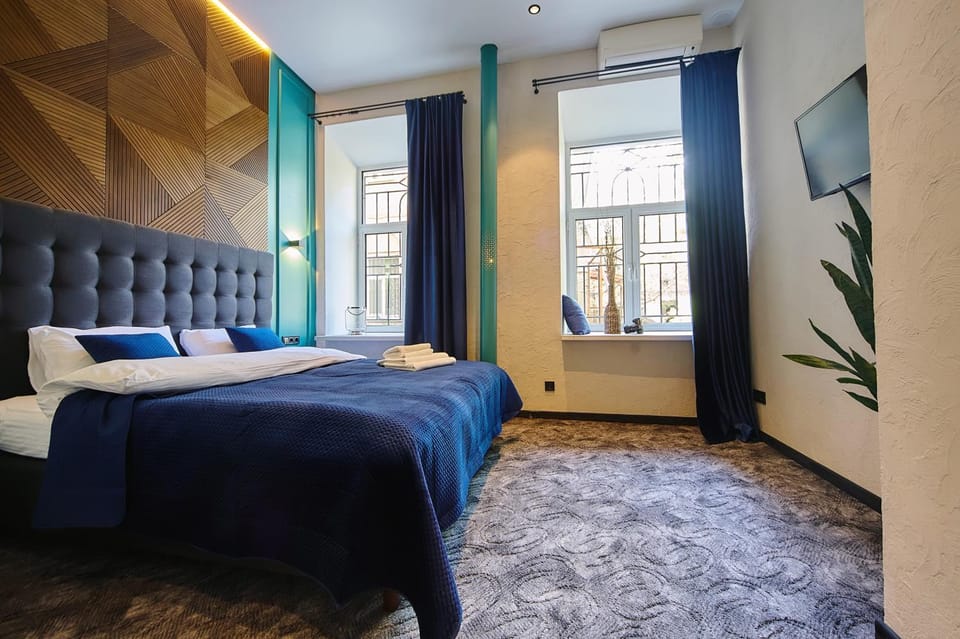 Bed, Photo of the whole room, Decorative detail