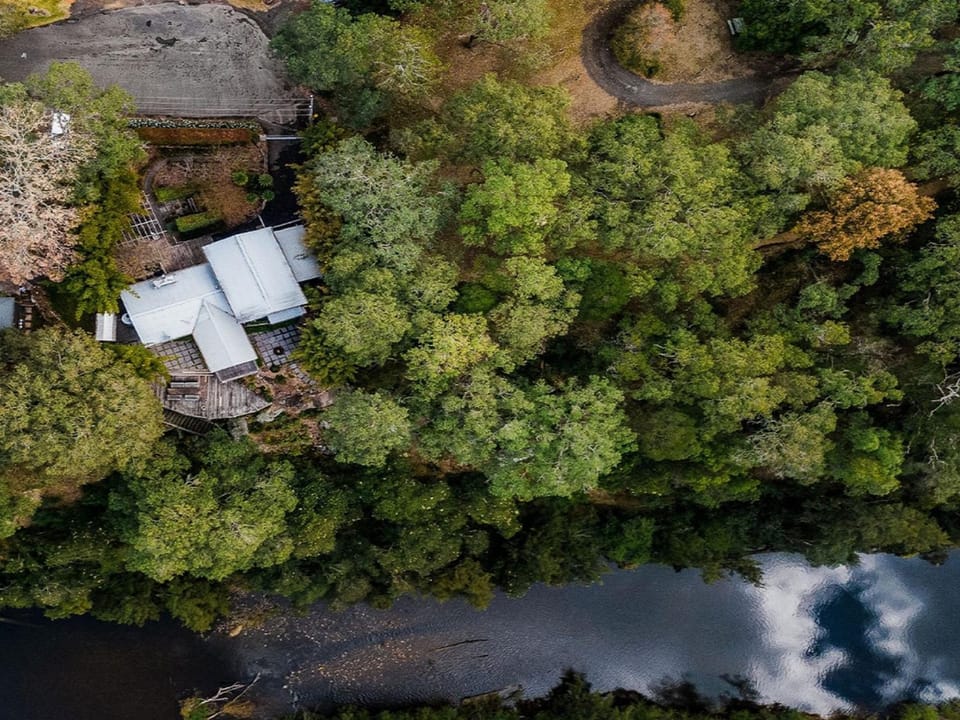 Equanimity Luxurious tranquil Kangaroo Valley home House in Barrengarry
