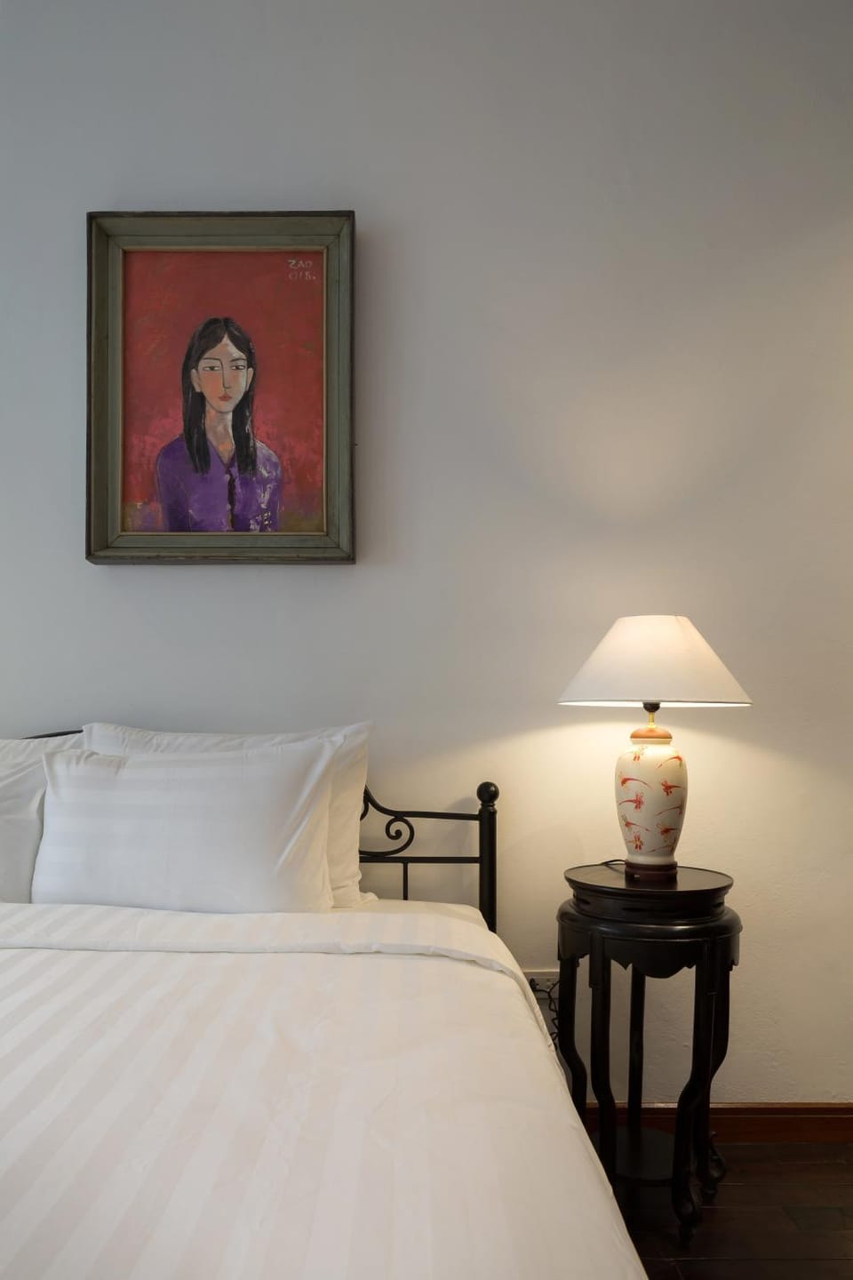 Bed, Photo of the whole room, Decorative detail, Bedroom