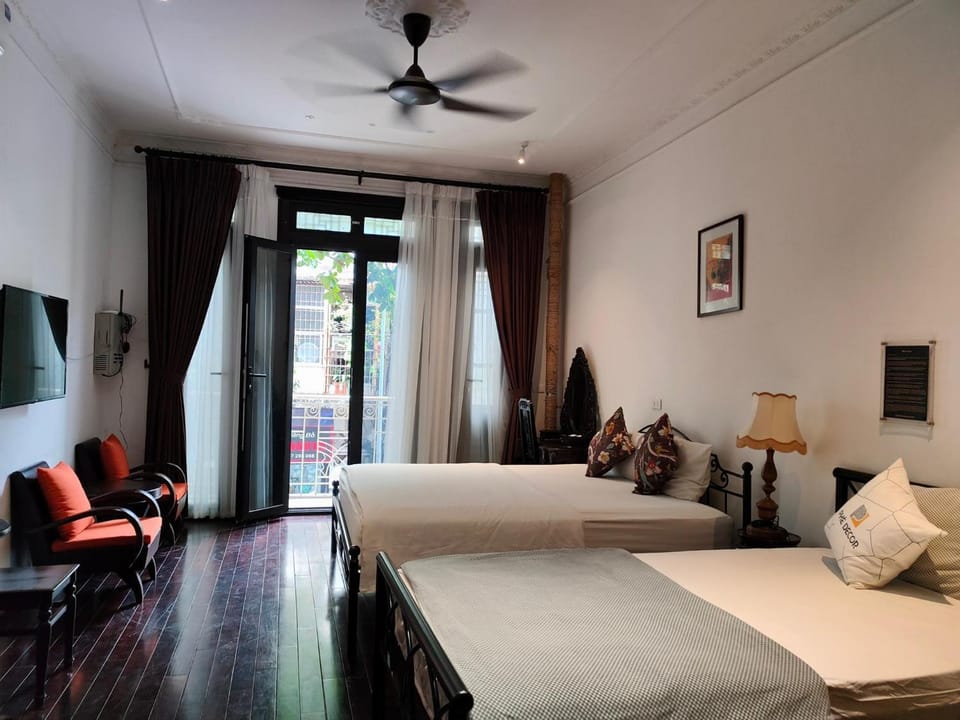 Centraltique Downtown - Bespoke Colonial House Near Hoan Kiem Lake Apartment in Hanoi