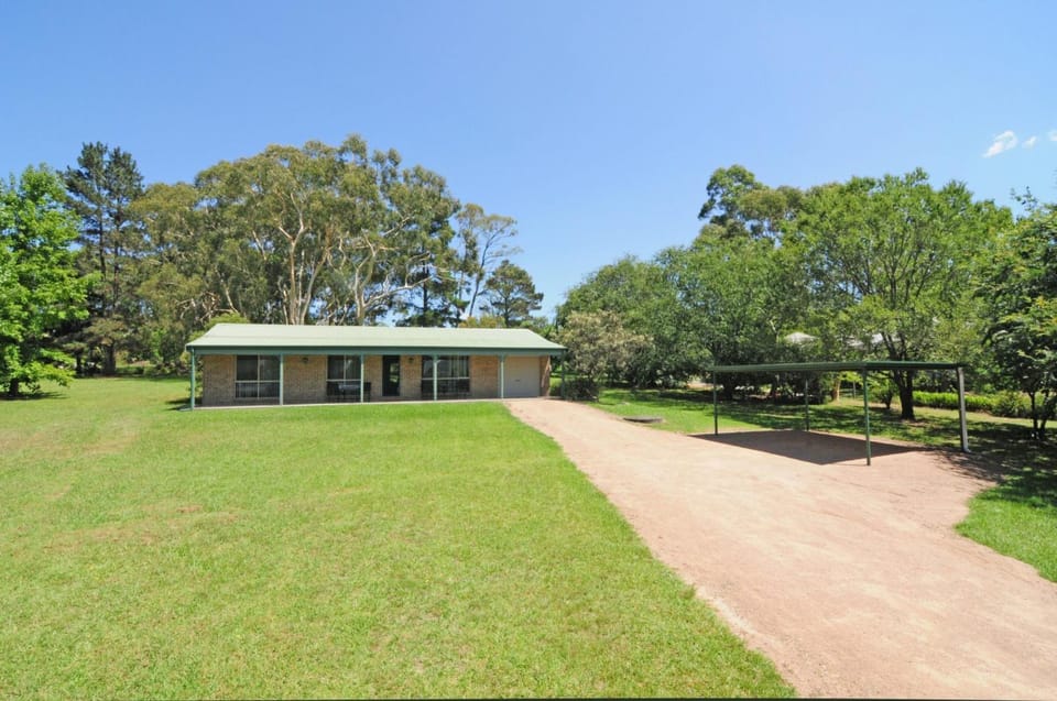 Valley Haven 3 bedrooms close to the village House in Barrengarry