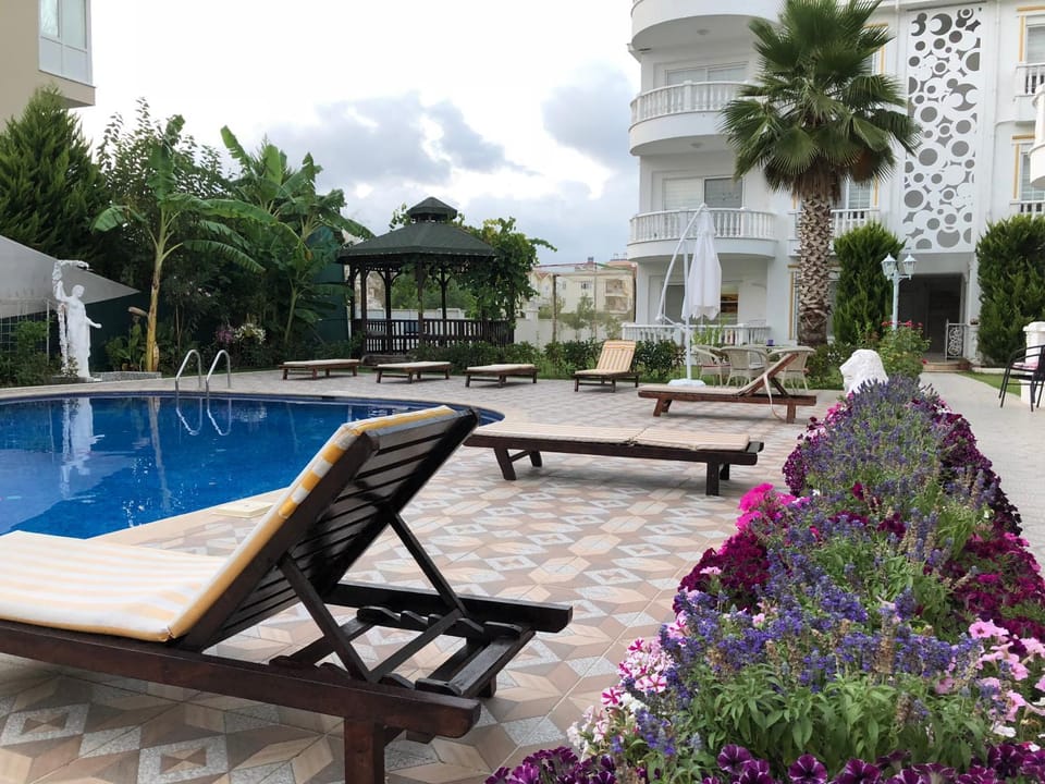 BELKA GOLF RESİDENCE Poolside apt1 Belek Apartment in Belek Belediyesi