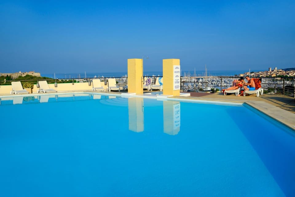 Day, Summer, Solarium, View (from property/room), Swimming pool