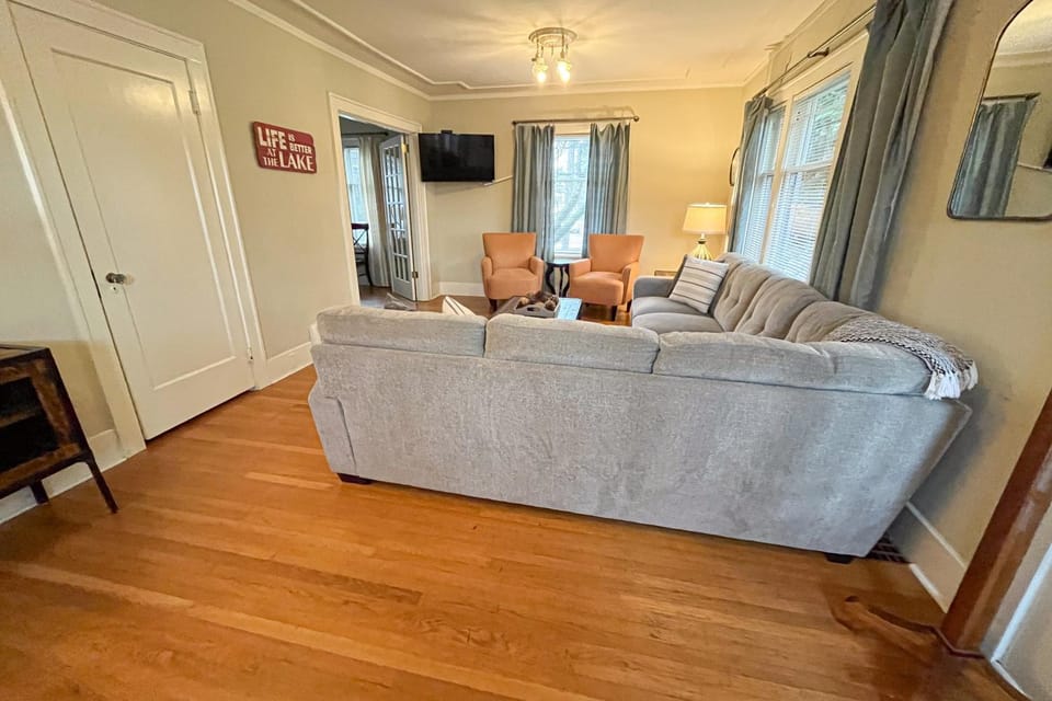 Lakefront Craftsman House in Green Lake