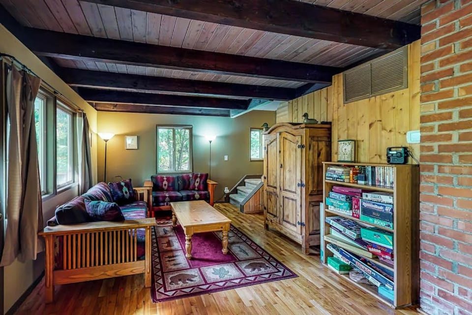 Ridge View Retreat - 3 Bed 2 Bath Vacation home in Lake Wenatchee House in Lake Wenatchee