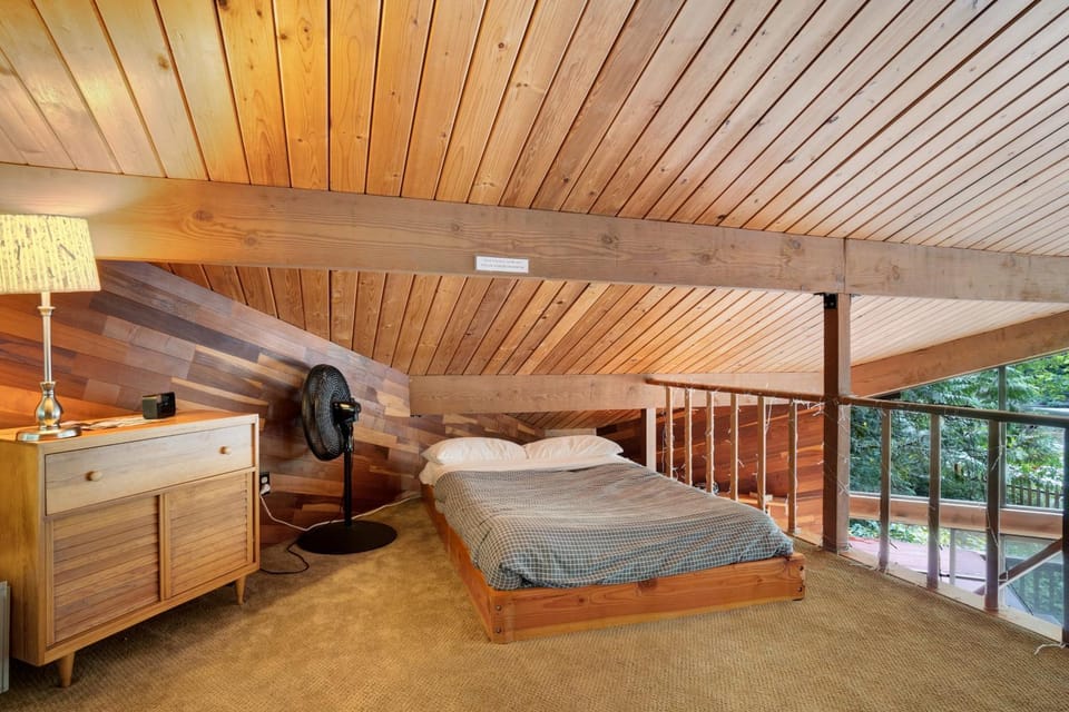 Rustic River Paradise - 1 Bed 2 Bath Vacation home in Baring House in Baring