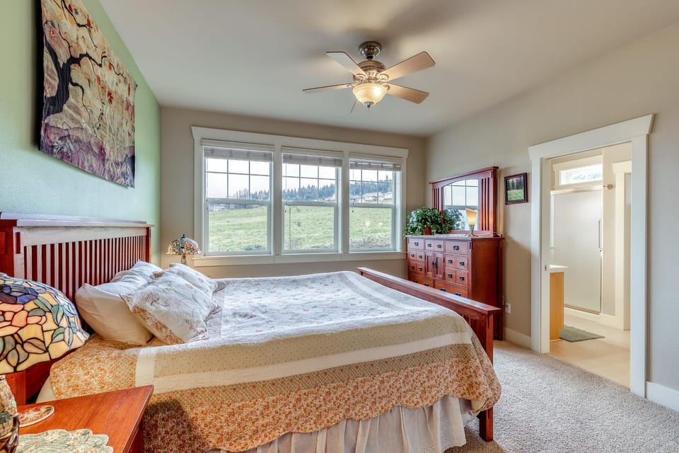 Bonne Chance Cottage House in Sequim