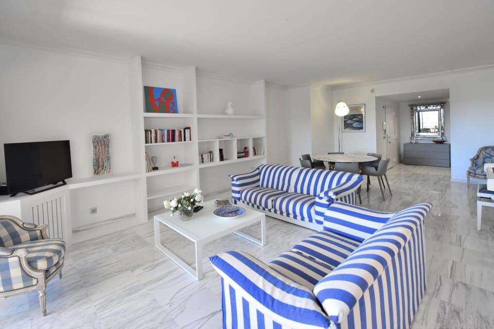 TV and multimedia, Living room