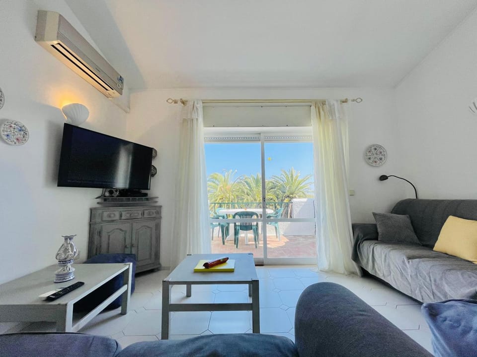 38, Vila Gaivota Apartment in Luz