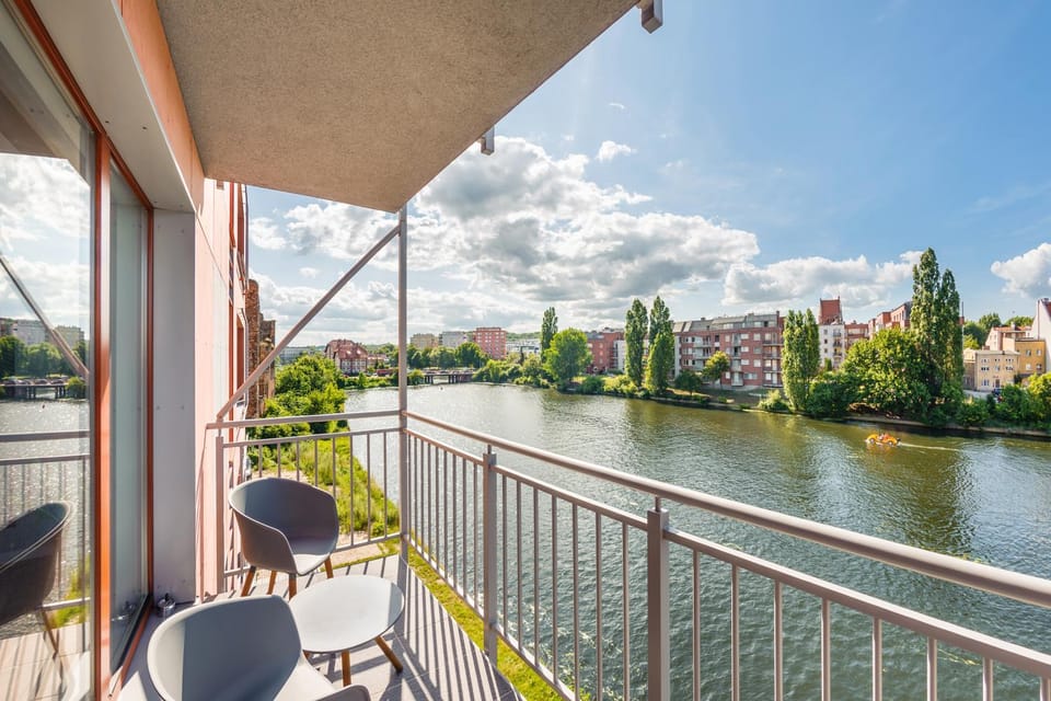 Balcony/Terrace, River view